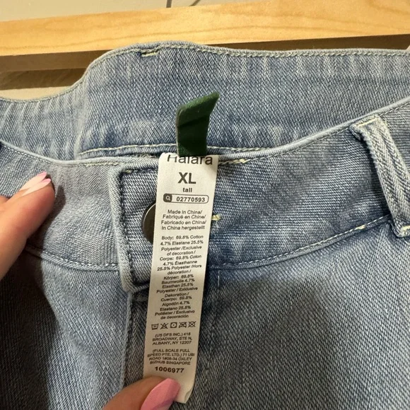 Halara Flex Low Rise Baggy Wide Jean - Picture 2 of 3